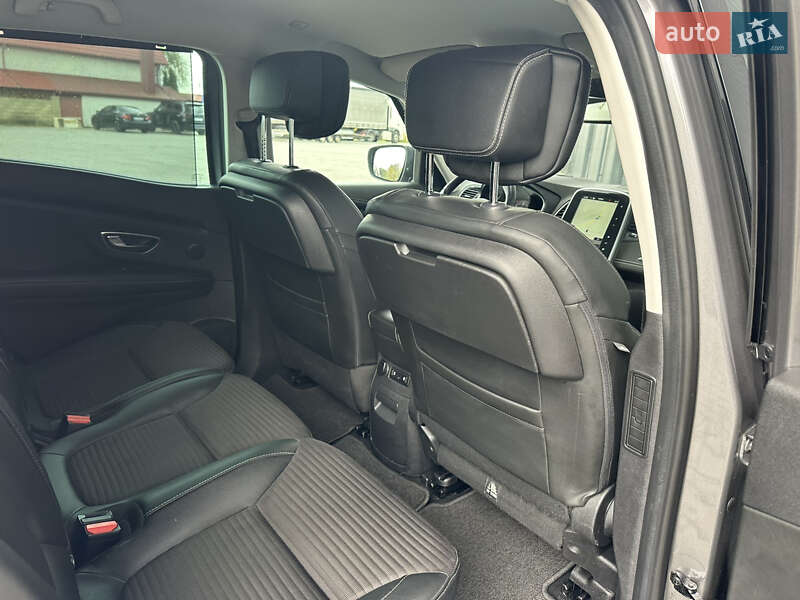 Мінівен Renault Scenic 2016 в Луцьку