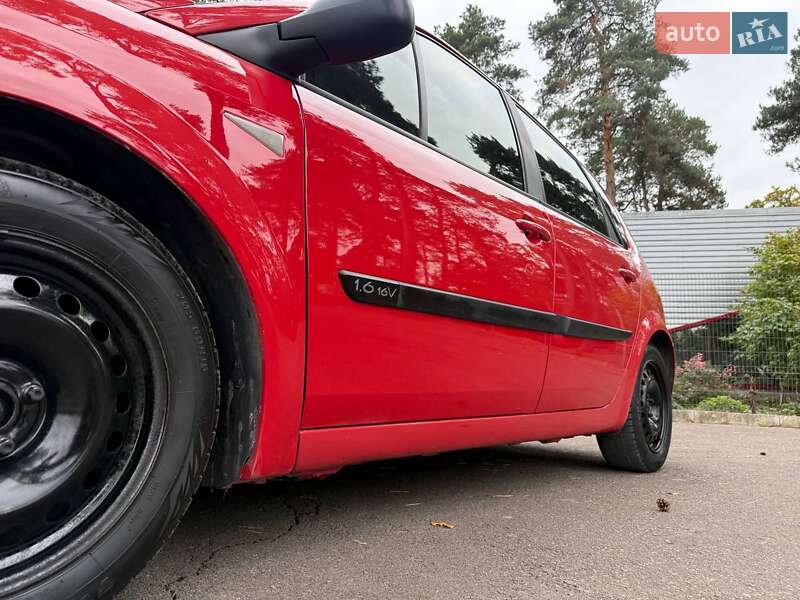 Минивэн Renault Scenic 2004 в Виннице