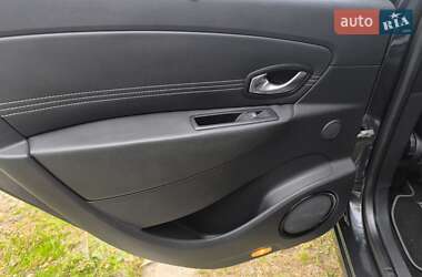Минивэн Renault Scenic 2011 в 