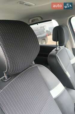 Минивэн Renault Scenic 2011 в 