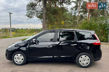 Мінівен Renault Scenic 2011 в 