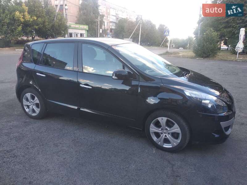 Мінівен Renault Scenic 2011 в Гайвороні фото 4 Мінівен Renault Scenic 2011 в Гайвороні
