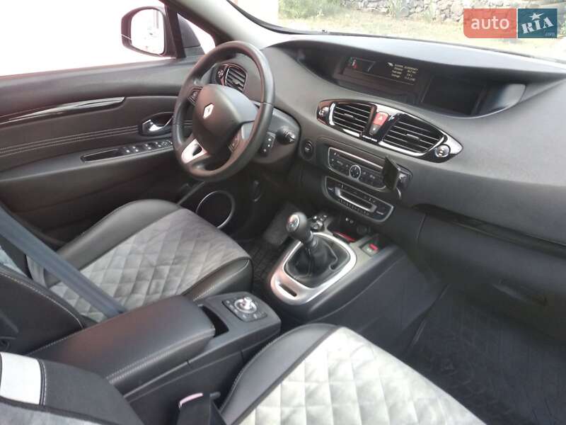 Мінівен Renault Scenic 2011 в Гайвороні фото 14 Мінівен Renault Scenic 2011 в Гайвороні