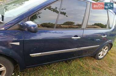 Минивэн Renault Scenic 2003 в 