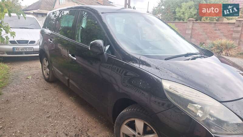 Мінівен Renault Scenic 2010 в Кривому Розі фото 6 Мінівен Renault Scenic 2010 в Кривому Розі