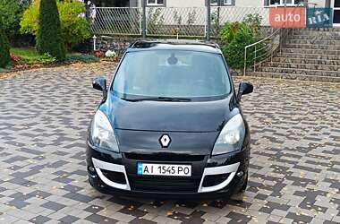 Минивэн Renault Scenic 2011 в 