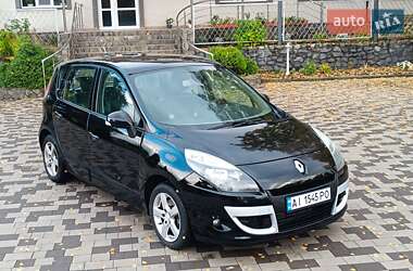 Минивэн Renault Scenic 2011 в 