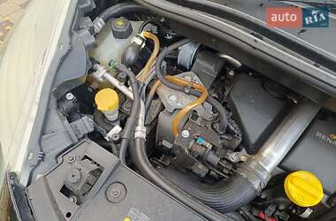 Минивэн Renault Scenic 2011 в 