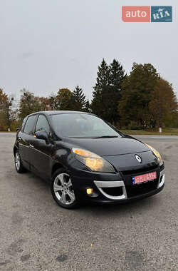 Минивэн Renault Scenic 2009 в 