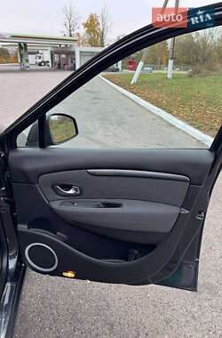 Минивэн Renault Scenic 2009 в 