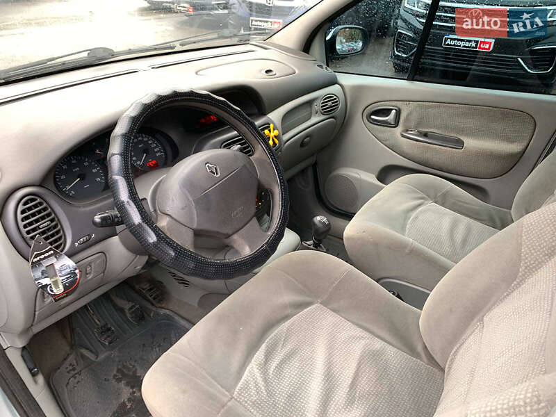 Минивэн Renault Scenic 2002 в Виннице