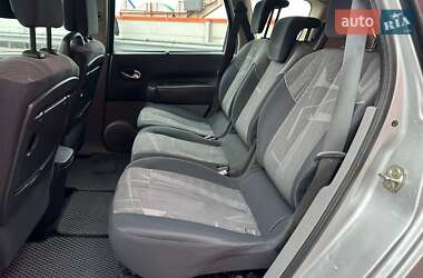 Мінівен Renault Scenic 2005 в  фото 9 Мінівен Renault Scenic 2005 в