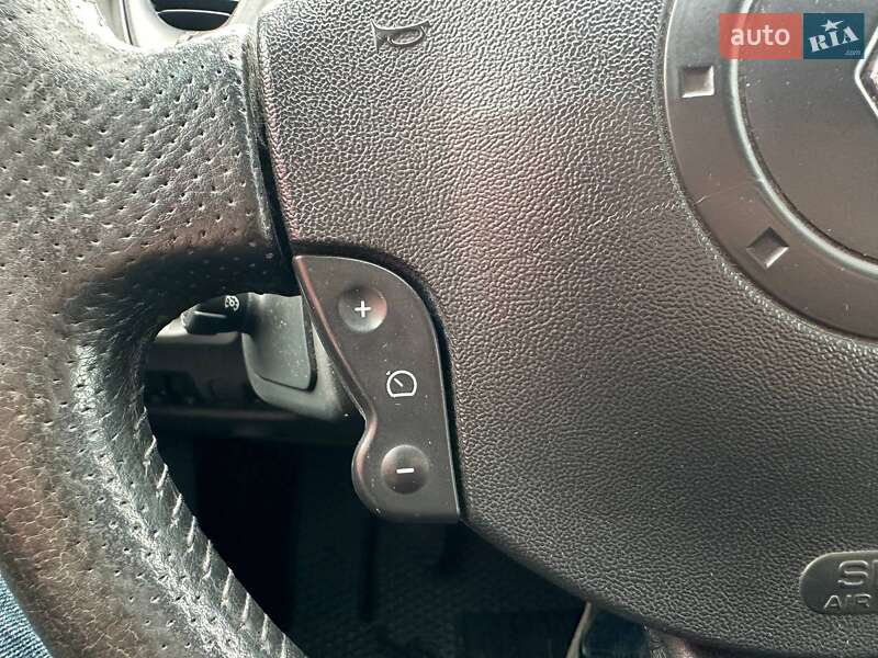 Минивэн Renault Scenic 2005 в Киеве фото 17 Минивэн Renault Scenic 2005 в Киеве