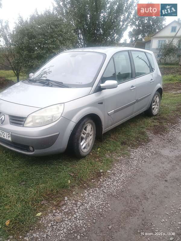 Минивэн Renault Scenic 2004 в 
