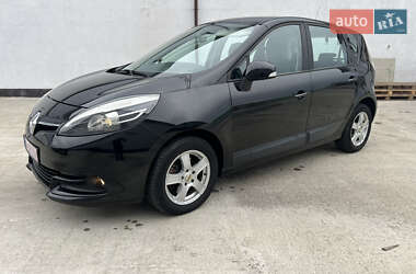 Минивэн Renault Scenic 2012 в 
