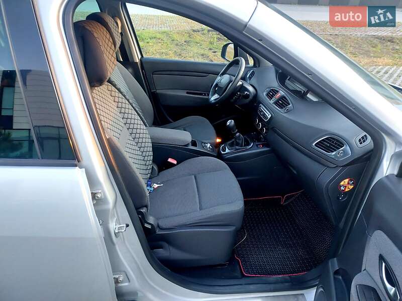 Мінівен Renault Scenic 2011 в Хмельницькому фото 19 Мінівен Renault Scenic 2011 в Хмельницькому