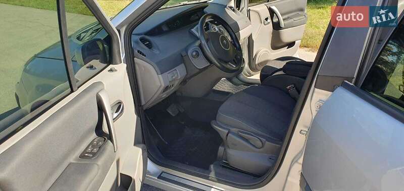 Мінівен Renault Scenic 2006 в Дніпрі фото 14 Мінівен Renault Scenic 2006 в Дніпрі