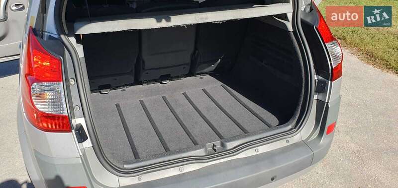 Мінівен Renault Scenic 2006 в Дніпрі фото 27 Мінівен Renault Scenic 2006 в Дніпрі