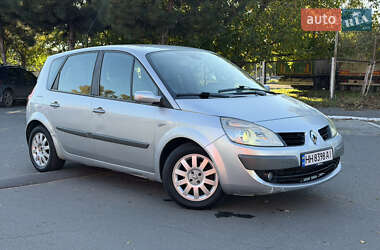 Минивэн Renault Scenic 2008 в  фото 11 Минивэн Renault Scenic 2008 в