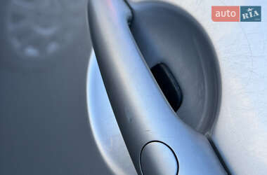 Минивэн Renault Scenic 2008 в  фото 26 Минивэн Renault Scenic 2008 в