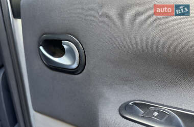 Мінівен Renault Scenic 2007 в  фото 46 Мінівен Renault Scenic 2007 в