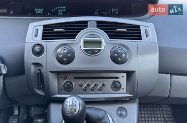 Мінівен Renault Scenic 2007 в  фото 68 Мінівен Renault Scenic 2007 в