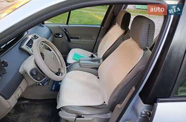 Минивэн Renault Scenic 2003 в 
