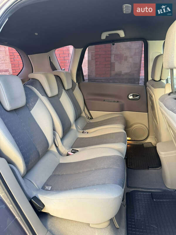 Минивэн Renault Scenic 2005 в Красилове фото 41 Минивэн Renault Scenic 2005 в Красилове