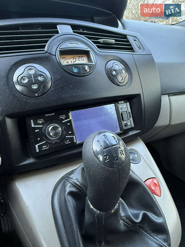Минивэн Renault Scenic 2005 в Красилове фото 54 Минивэн Renault Scenic 2005 в Красилове