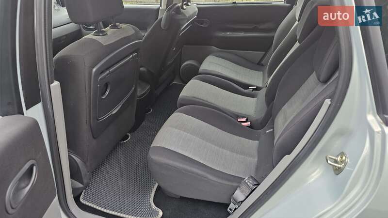 Мінівен Renault Scenic 2003 в Кам'янському фото 16 Мінівен Renault Scenic 2003 в Кам'янському