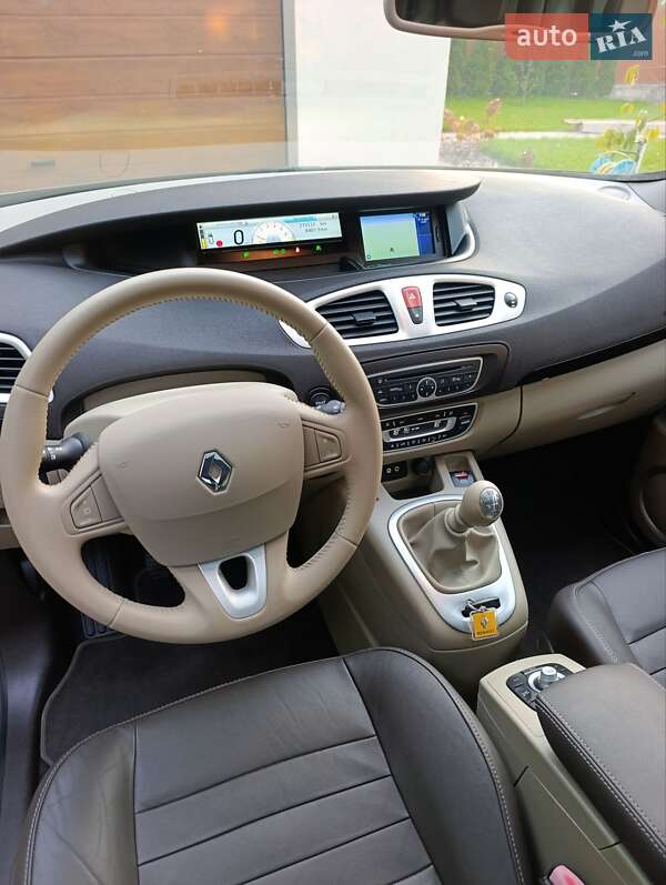 Мінівен Renault Scenic 2009 в Луцьку