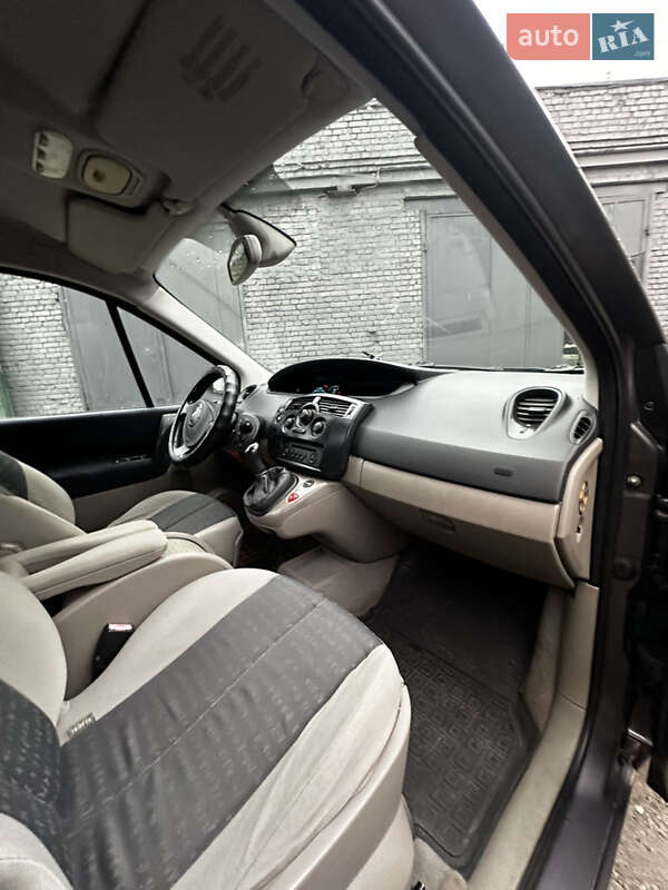 Мінівен Renault Scenic 2003 в Хмельницькому фото 18 Мінівен Renault Scenic 2003 в Хмельницькому