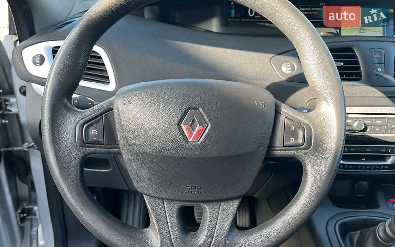 Мінівен Renault Scenic 2015 в Коломиї