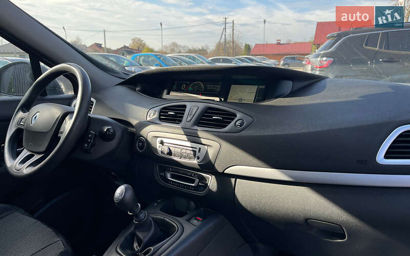 Мінівен Renault Scenic 2015 в Коломиї