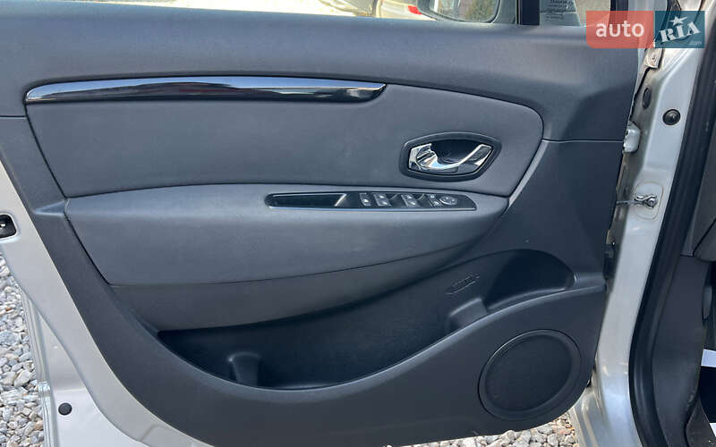 Мінівен Renault Scenic 2015 в Коломиї