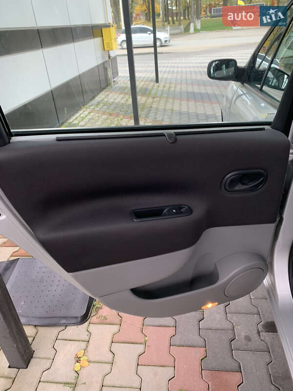 Минивэн Renault Scenic 2006 в Виннице фото 42 Минивэн Renault Scenic 2006 в Виннице