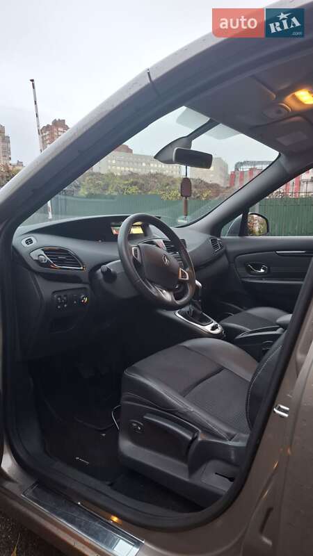 Мінівен Renault Scenic 2011 в Києві фото 6 Мінівен Renault Scenic 2011 в Києві