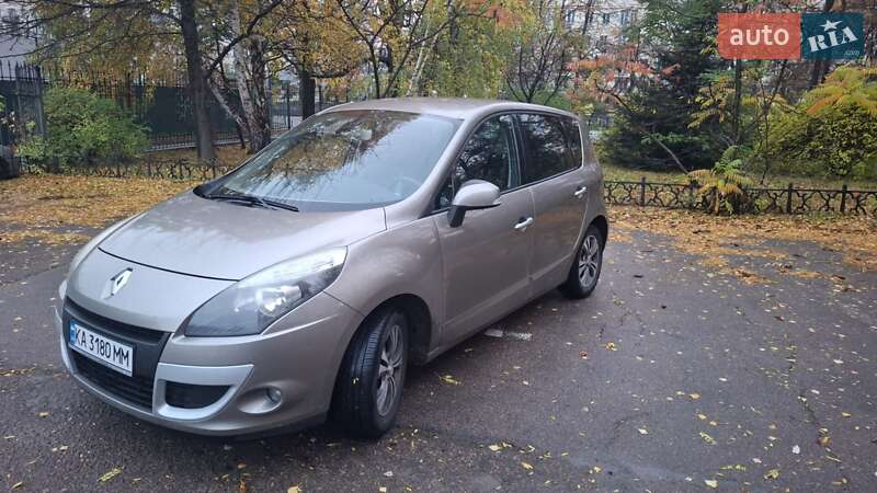 Мінівен Renault Scenic 2011 в Києві фото 11 Мінівен Renault Scenic 2011 в Києві