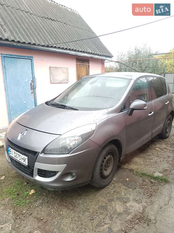 Мінівен Renault Scenic 2010 в Полтаві
