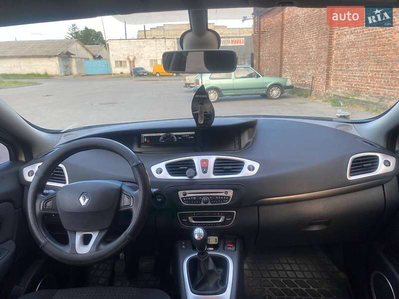 Мінівен Renault Scenic 2009 в Чернігові