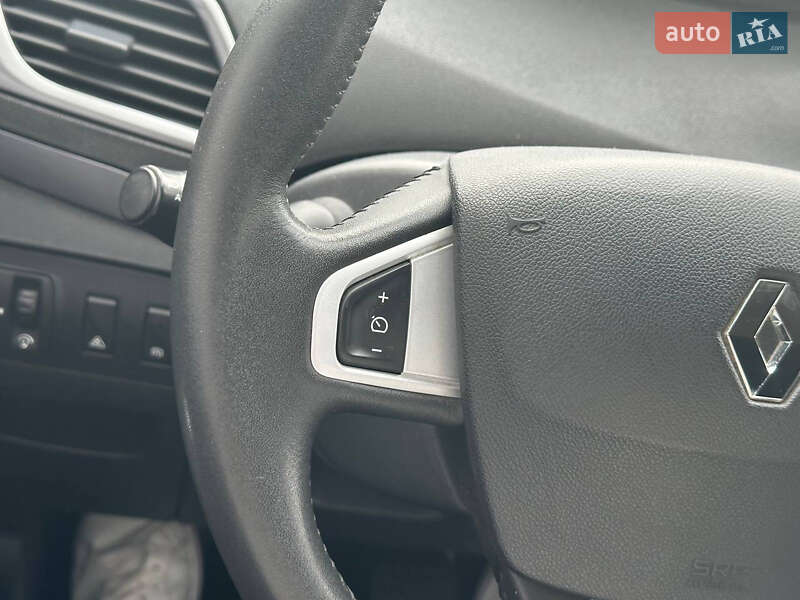 Минивэн Renault Scenic 2011 в Ивано-Франковске