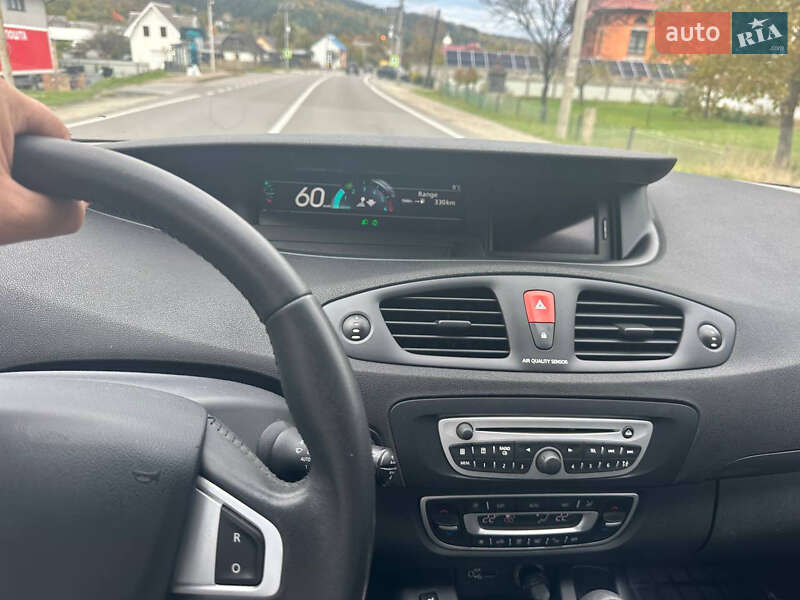 Минивэн Renault Scenic 2011 в Ивано-Франковске