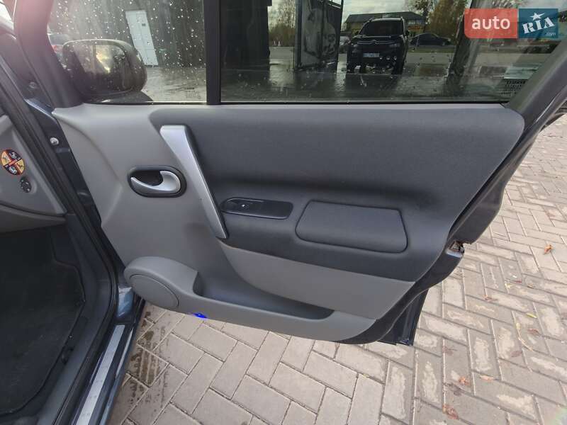 Мінівен Renault Scenic 2008 в Шептицькому