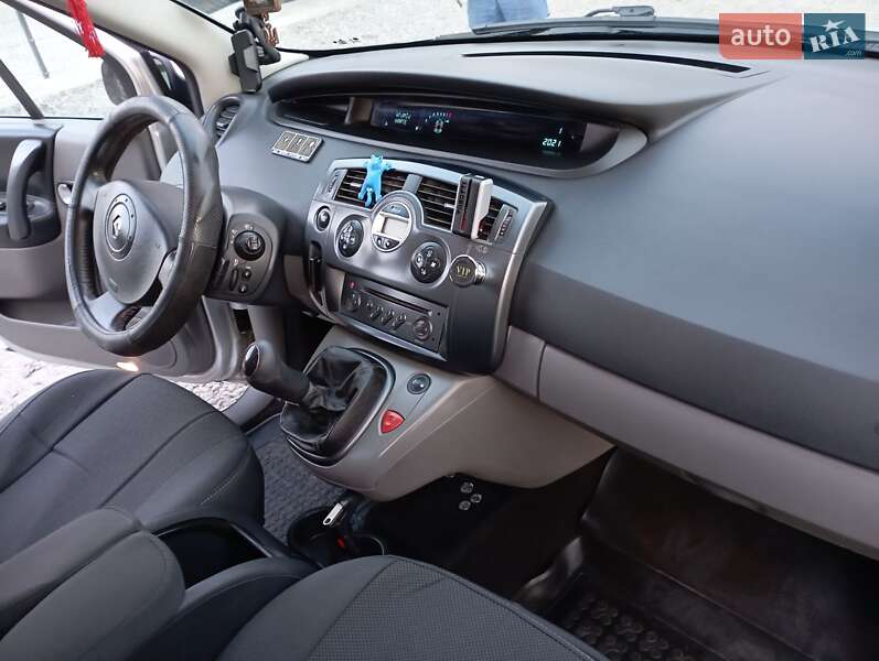 Мінівен Renault Scenic 2005 в Старокостянтинові фото 4 Мінівен Renault Scenic 2005 в Старокостянтинові