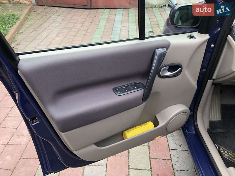 Минивэн Renault Scenic 2005 в Красилове фото 21 Минивэн Renault Scenic 2005 в Красилове