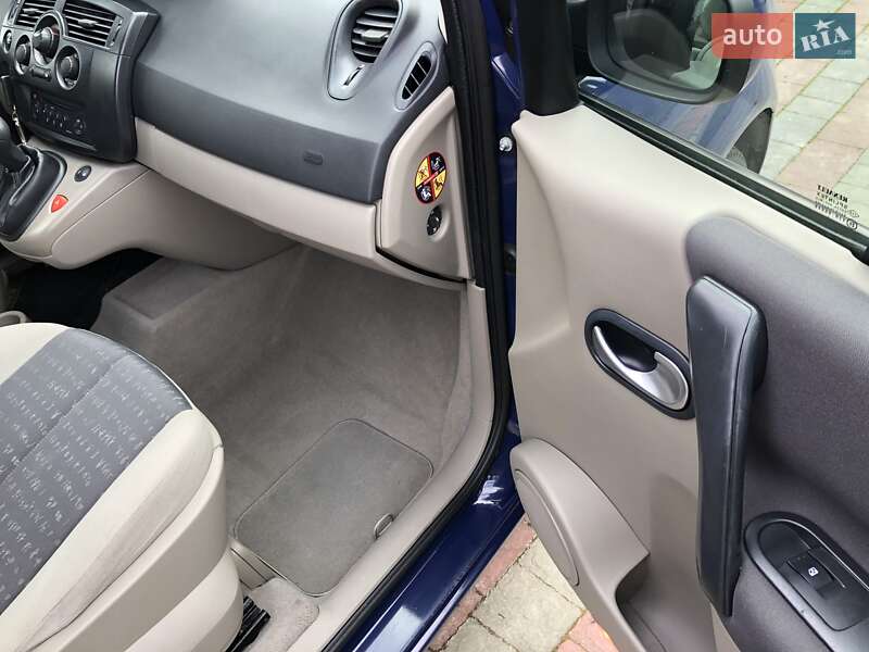 Минивэн Renault Scenic 2005 в Красилове фото 29 Минивэн Renault Scenic 2005 в Красилове