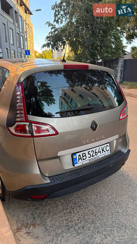 Минивэн Renault Scenic 2010 в Киеве