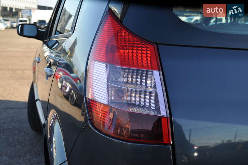 Минивэн Renault Scenic 2004 в Киеве фото 13 Минивэн Renault Scenic 2004 в Киеве