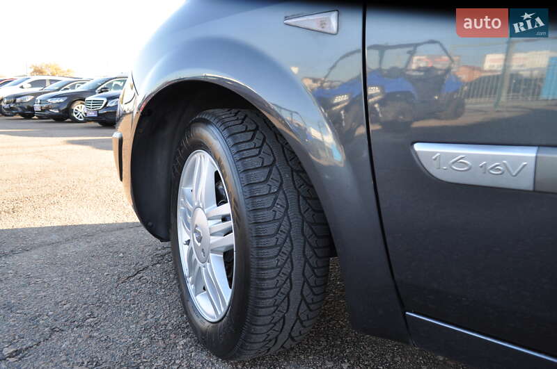 Минивэн Renault Scenic 2004 в Киеве фото 30 Минивэн Renault Scenic 2004 в Киеве