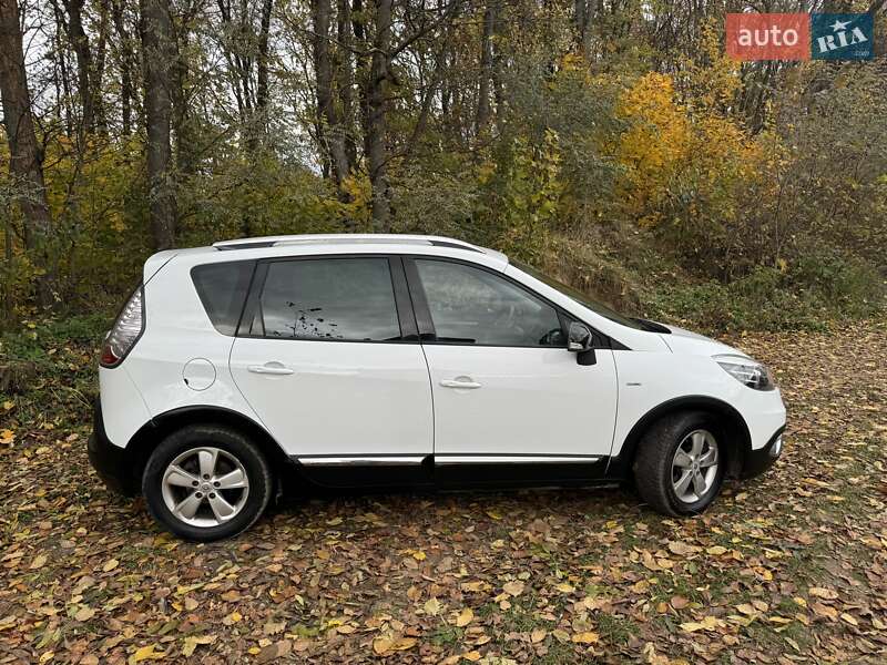 Мінівен Renault Scenic 2013 в Львові